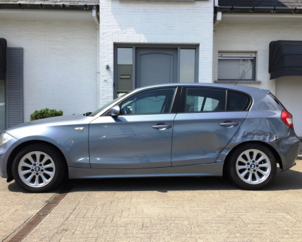 VERKOCHT  BMW 118 D * SCHADEWAGEN VOOR HANDELAAR *