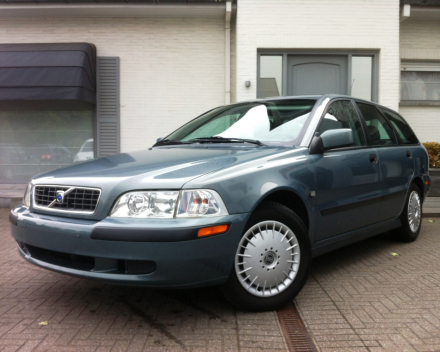 VERKOCHT VOLVO V40 BENZINE  * GEKEURD * GARANTIE