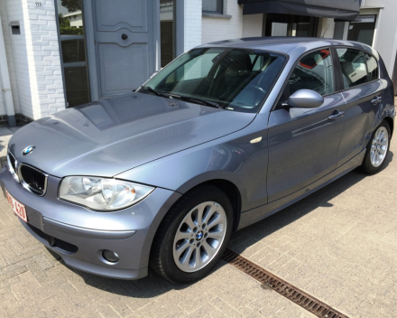 VERKOCHT  BMW 118 D * SCHADEWAGEN VOOR HANDELAAR *