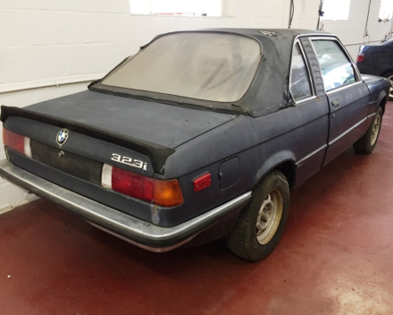 VERKOCHT  BMW E21 323I BAUR  TE RESTAUREREN