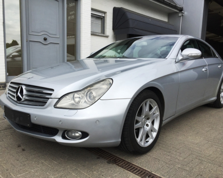 VERKOCHT  MERCEDES CLS 320 CDI * LEDER INTERIEUR * NAVIGATIE+KLEURSCHERM * ALU VELGEN * CRUISECONTROL  * FULL OPTION * GEKEURD * GARANTIE