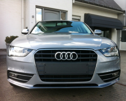 VERKOCHT AUDI A4 2,0TDI * NAVIGATIE * ZWART LEDER * SLECHTS 67520 KM * GEKEURD * GARANTIE