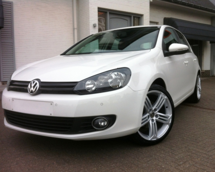 VERKOCHT VOLKSWAGEN GOLF 6 WIT * 5 DEURS * 18&quot; VELGEN * NAVIGATIE * GEKEURD * GARANTIE