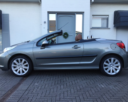 VERKOCHT  PEUGEOT 207  CABRIOLET