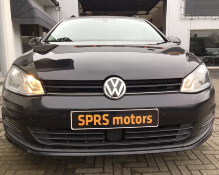 Volkswagen Golf 7 Break 1,6 HDI - zwart - Diesel - 181,993km -2015