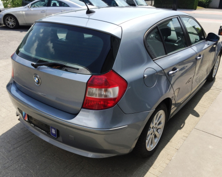 VERKOCHT  BMW 118 D * SCHADEWAGEN VOOR HANDELAAR *