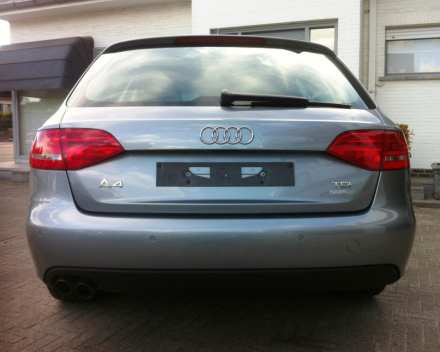 VERKOCHT AUDI A4 2,0TDI * NAVIGATIE * ZWART LEDER * SLECHTS 67520 KM * GEKEURD * GARANTIE