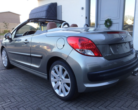 VERKOCHT  PEUGEOT 207  CABRIOLET