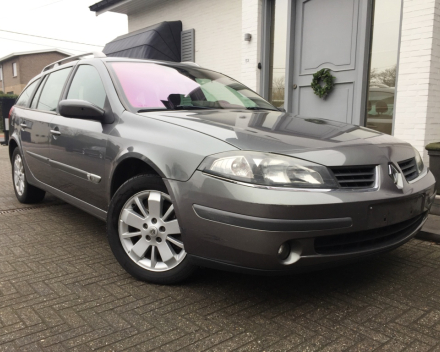 VERKOCHT  RENAULT LAGUNA 1900 DCI / NAVIGATIE / ALU VELGEN / TREKHAAK / GEKEURD VOOR VERKOOP