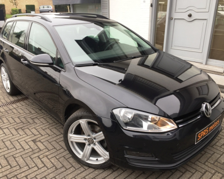 Volkswagen Golf 7 Break 1,6 HDI - zwart - Diesel - 181,993km -2015