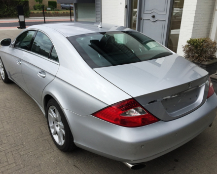 VERKOCHT  MERCEDES CLS 320 CDI * LEDER INTERIEUR * NAVIGATIE+KLEURSCHERM * ALU VELGEN * CRUISECONTROL  * FULL OPTION * GEKEURD * GARANTIE