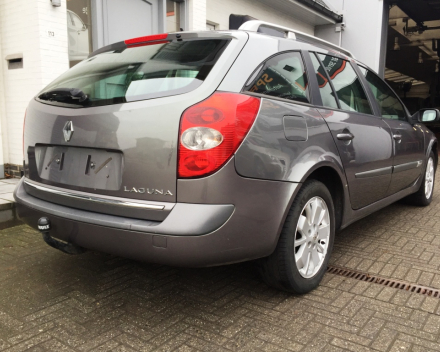 VERKOCHT  RENAULT LAGUNA 1900 DCI / NAVIGATIE / ALU VELGEN / TREKHAAK / GEKEURD VOOR VERKOOP