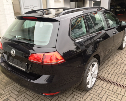 Volkswagen Golf 7 Break 1,6 HDI - zwart - Diesel - 181,993km -2015