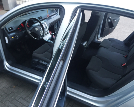 VERKOCHT  VOLKSWAGEN PASSAT 1,9 TDI 