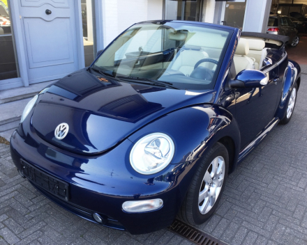 VERKOCHT  VOLKSWAGEN NEW BEETLE CABRIOLET BENZINE / LEDER / ALU / GEKEURD