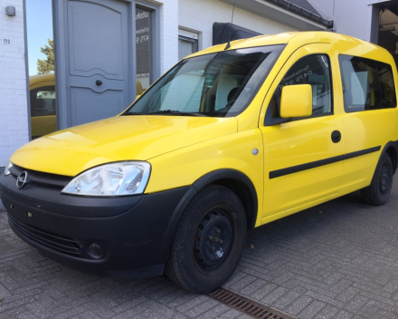 VERKOCHT  OPEL COMBO 1400 BENZINE / 5 ZITPLAATSEN / GEKEURD VOOR VERKOOP