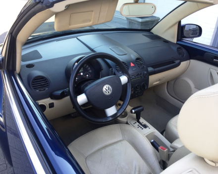 VERKOCHT  VOLKSWAGEN NEW BEETLE CABRIOLET BENZINE / LEDER / ALU / GEKEURD