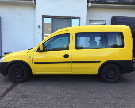 VERKOCHT  OPEL COMBO 1400 BENZINE / 5 ZITPLAATSEN / GEKEURD VOOR VERKOOP