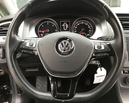 VERKOCHT  VOLKSWAGEN GOLF 7 1,6 TDI NAVIGATIE / CRUISE / ALU VELGEN / GEKEURD