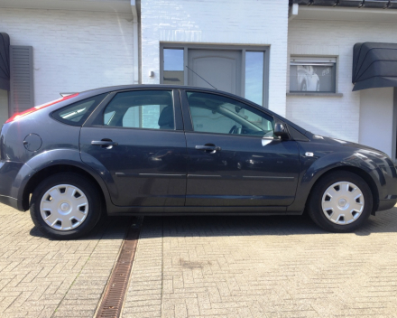 VERKOCHT FORD FOCUS 1600 BENZINE+ AIRCO GEKEURD