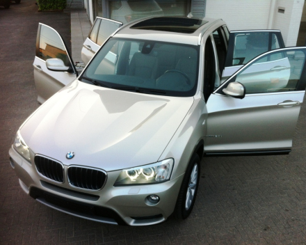 BMW X3  2,0D X-DRIVE FULL OPTION