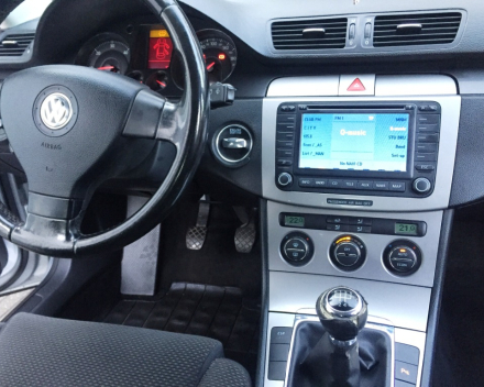 VERKOCHT  VOLKSWAGEN PASSAT 1,9 TDI 