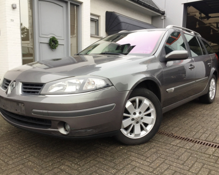 VERKOCHT  RENAULT LAGUNA 1900 DCI / NAVIGATIE / ALU VELGEN / TREKHAAK / GEKEURD VOOR VERKOOP