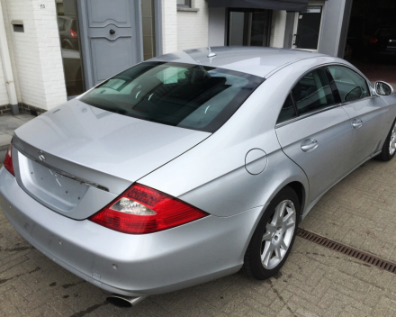 VERKOCHT  MERCEDES CLS 320 CDI * LEDER INTERIEUR * NAVIGATIE+KLEURSCHERM * ALU VELGEN * CRUISECONTROL  * FULL OPTION * GEKEURD * GARANTIE