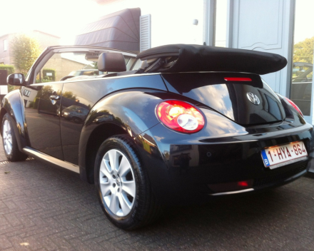 VERKOCHT VOLKSWAGEN NEW BEETLE 1,9TDI * CABRIOLET * SLECHTS 62636 KM * LEDER INTERIEUR * GEKEURD * GARANTIE