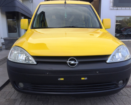 VERKOCHT  OPEL COMBO 1400 BENZINE / 5 ZITPLAATSEN / GEKEURD VOOR VERKOOP