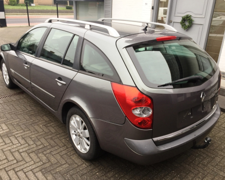 VERKOCHT  RENAULT LAGUNA 1900 DCI / NAVIGATIE / ALU VELGEN / TREKHAAK / GEKEURD VOOR VERKOOP