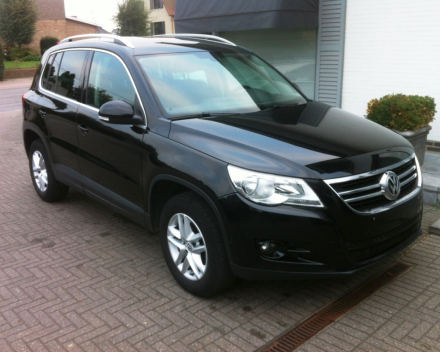 VERKOCHT VOLKSWAGEN TIGUAN * NAVIGATIE * ZWART LEDER * PDC * ALU VELGEN * GEKEURD * GARANTIE