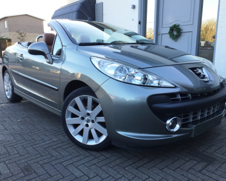 VERKOCHT  PEUGEOT 207  CABRIOLET