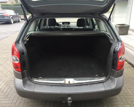 VERKOCHT  RENAULT LAGUNA 1900 DCI / NAVIGATIE / ALU VELGEN / TREKHAAK / GEKEURD VOOR VERKOOP