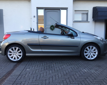 VERKOCHT  PEUGEOT 207  CABRIOLET