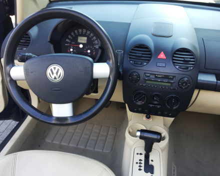 VERKOCHT  VOLKSWAGEN NEW BEETLE CABRIOLET BENZINE / LEDER / ALU / GEKEURD