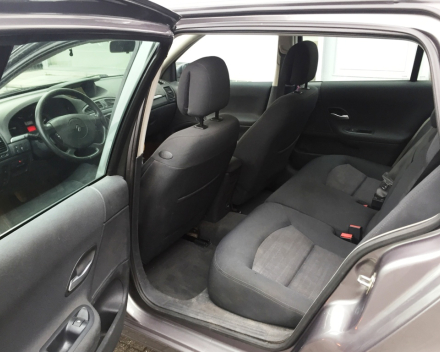 VERKOCHT  RENAULT LAGUNA 1900 DCI / NAVIGATIE / ALU VELGEN / TREKHAAK / GEKEURD VOOR VERKOOP