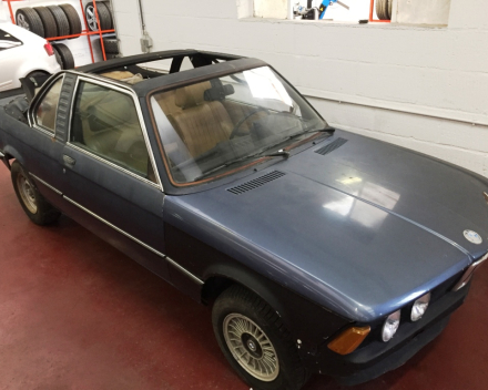 VERKOCHT  BMW E21 323I BAUR  TE RESTAUREREN