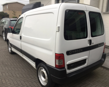 VERKOCHT  CITROEN BERLINGO DIESEL LICHTE VRACHT GEKEURD