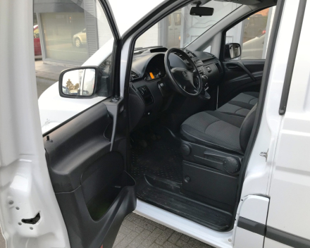 MERCEDES VITO 113CDI  13/01/2014  AIRCO  3 ZITPLAATSEN LICHTE VRACHT