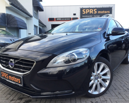 VOLVO V40 Summun -Diesel - 93028 km - 10/2012