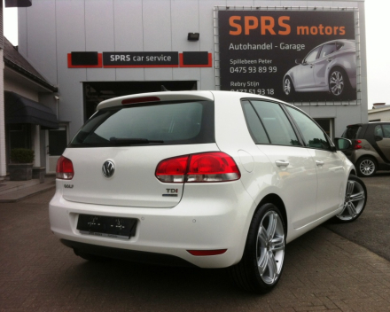 VERKOCHT VOLKSWAGEN GOLF 6 WIT * 5 DEURS * 18&quot; VELGEN * NAVIGATIE * GEKEURD * GARANTIE