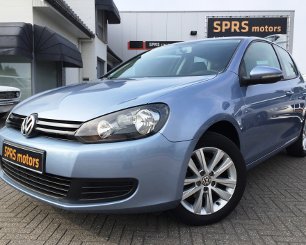 VW GOLF 1,4 Trendline Benzine Lichtblauw - 03/2010 - 116215 km