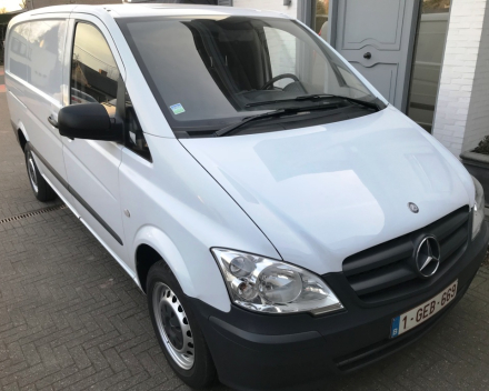 MERCEDES VITO 113CDI  13/01/2014  AIRCO  3 ZITPLAATSEN LICHTE VRACHT