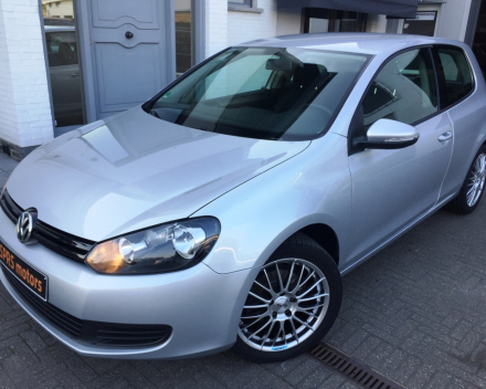 VERKOCHT  VOLKSWAGEN GOLF 6 1,2TSI 3 DEURS 17&quot;VELGEN SLECHTS 80575 KM + OOK WINTERWIELEN