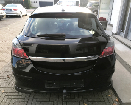 OPEL ASTRA OPC GTC  ZWART METAAL / LEDER / NAVIGATIE / GEKEURD / GARANTIE