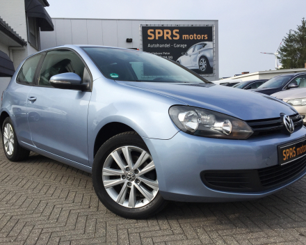 VW GOLF 1,4 Trendline Benzine Lichtblauw - 03/2010 - 116215 km