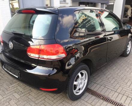 VW GOLF 1,4i Trendline Bezine Zwart - 06/2009 -82728 km