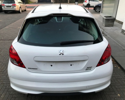 VERKOCHT PEUGEOT 207 1,6 HDI / 3 DEURS / AIRCO / SLECHTS 97524 KM / WIT / GARANTIE