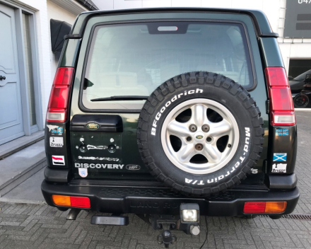 VERKOCHT LANDROVER DISCOVERY II / TD5 / AUTOMAAT / 7 ZITPLAATSEN